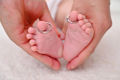 普洱防止宝宝呛奶的小妙招
